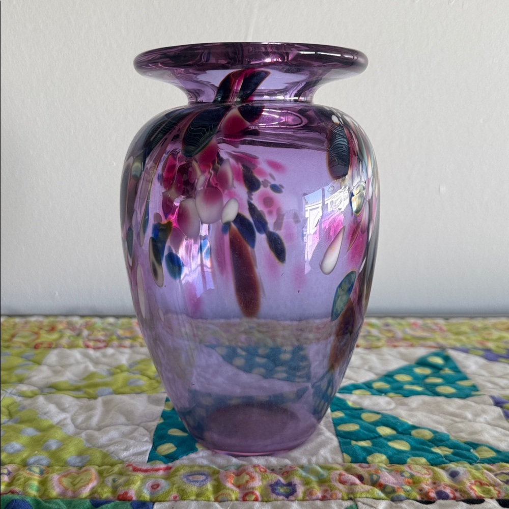 Maytum Studio Art Glass Vase Purple Multicolored Signed 1992, 6" Tall - Picture 3 of 5